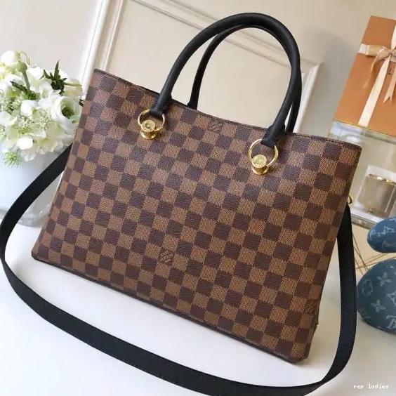 Cheap RIVERSIDE Louis Vuitton 0610